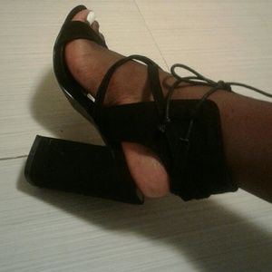Black Strappy Sandals with tie